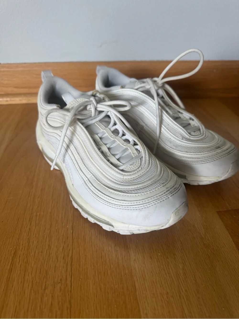 Nike Women's White/Cream Sneakers